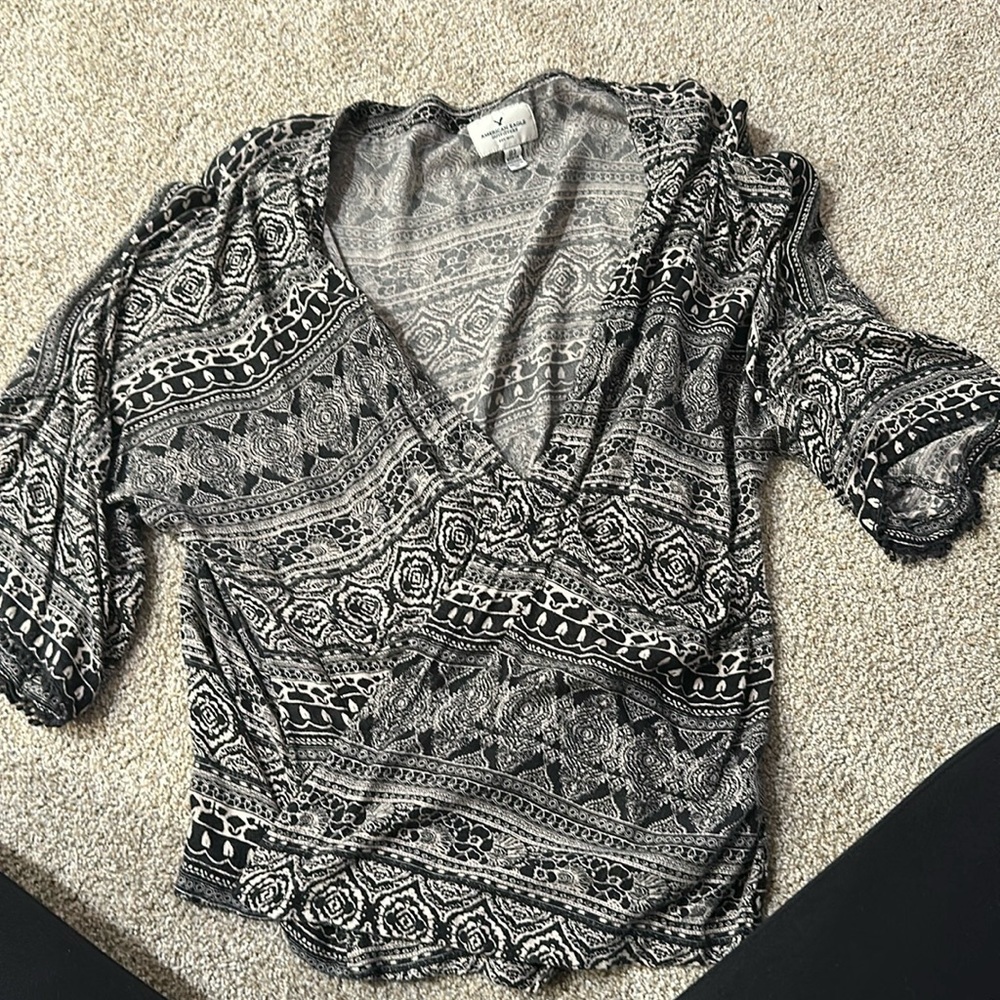 black and white (flower design)